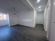 Piso en venta en Madrid, Moscardó. Piso exterior muy...