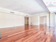 Piso en venta en Madrid, Recoletos. Amplio y luminoso...