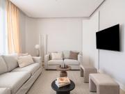 Piso en venta en Madrid, Sol. Piso en venta en Calle...