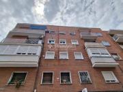 Piso en venta en Madrid, Valdeacederas. Piso en venta en...