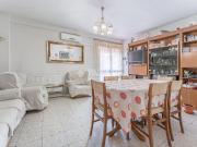 Piso en venta en Madrid, Valdezarza. Piso en venta en...
