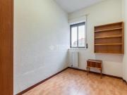 Piso en venta en Madrid, Valdezarza. Piso en venta en...