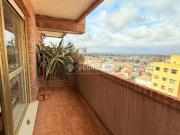 Piso en venta en Madrid, Valdezarza. Piso en venta en...