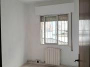 Piso en venta en Madrid, Vista Alegre. Piso espacioso y...