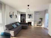 Piso en venta en Marbella, Elviria. Pisos.