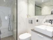 Piso en venta en Marbella, Las Brisas. Frontline Golf...