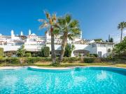 Piso en venta en Marbella, Los Naranjos. Aloha Royal:...