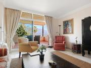 Piso en venta en Marbella, Los Naranjos. Fantástico piso...