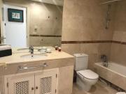 Piso en venta en Marbella, Nueva Alcántara. Apartamento...