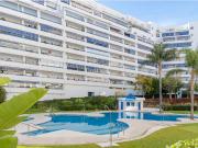 Piso en venta en Marbella, Playa Bajadilla Puertos....