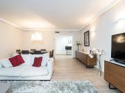 Piso en venta en Marbella, Playa Bajadilla Puertos. Gran...