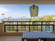 Piso en venta en Marbella, Puerto Banús. Apartamento de...