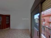Piso en venta en Mataró, Rocafonda. Piso en c Poeta...