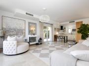 Piso en venta en Mijas, Calahonda. Acogedora y amplia...