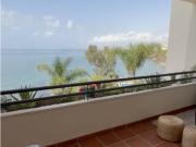Piso lujo frente al mar en venta en Nueva Torrequebrada...