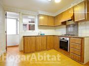 Piso en venta en Oliva, Oliva Pueblo. MUY AMPLIO CON 4...