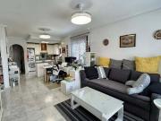 Piso en venta en Orihuela, Los Almendros. Este...