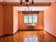 Piso en venta en Ourense, Couto. AMPLIA VIVIENDA PRÓXIMA...