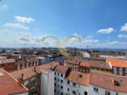 Piso en venta en Oviedo, Vallobín. Gran piso con...