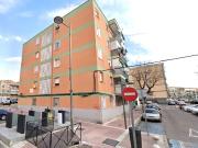 Piso en venta en Parla, Reyes. PISO en 5 planta en...