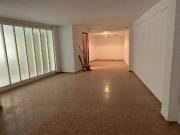Piso en venta en plaza De la Llibertat, Reus, de 58 m² 1...