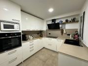 Piso en venta en plaza Josep Serrat i Bonastre,...