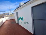 Piso en venta en Priego de Córdoba. Edificio con garaje...