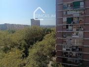 Piso en venta en rambla De Prim, Barcelona, de 75 m² 2...