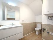 Piso en venta en Roda de Ter. Pis en venta en LA CREU....