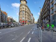 Piso en venta en ronda De la Universitat, Barcelona, de...