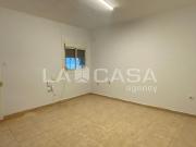 Piso en venta en Santa Coloma de Gramanet, de 55 m² 3...