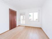Piso en venta en Santa Coloma de Gramanet, de 56 m² 3... Piso en venta en Santa Coloma de Gramanet, de 56 m² 3...