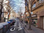 Piso en venta en Santa Coloma de Gramanet, de 75 m² 3...