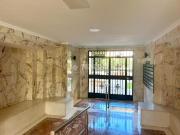 Piso en venta en Sevilla, Barriada de Pineda. Piso en...