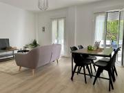 Piso en venta en Sevilla, Barrio del Nervión. Vivienda...