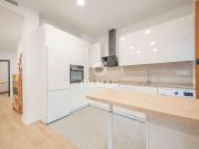 Piso en venta en Sevilla, San Bernardo. Excelente...