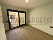 Piso en venta en Terrassa, Ca n'Aurell. Bajos con...