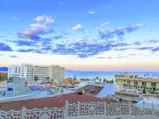 Piso en venta en Torremolinos, El Bajondillo. Vistas al...
