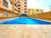 Piso en venta en Torrevieja, El Molino. Luminoso...