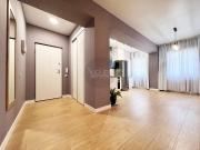 Piso en venta en Valencia, Ciutat Fallera. Elegante...