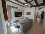 Piso en venta en Valencia, El Mercat. Piso de tres...