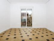 Piso en venta en Valencia, Torrefiel. Oportunidad...