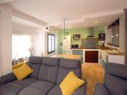 Piso en venta en Valencia, Torrefiel. Piso con encanto y...