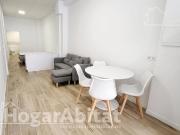 Piso en venta en Valencia, Torrefiel. REFORMA A...