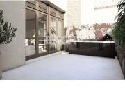 Piso en venta en Vic, Centre. Tu refugio en el corazón...