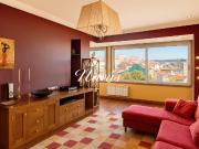 Piso en venta en Vigo, O Castro. Vivienda reformada de...