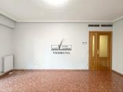 Piso en venta en Zaragoza, La Almozara. Piso en venta en...