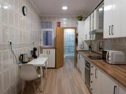 Piso en Zona La Caleta para Residencia habitual o Inversión