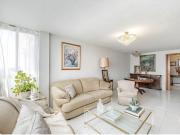 Piso exterior con vistas y terraza en 7ª planta – La...