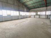 Alquilo piso industrial 755m2 Boleita Norte 4916